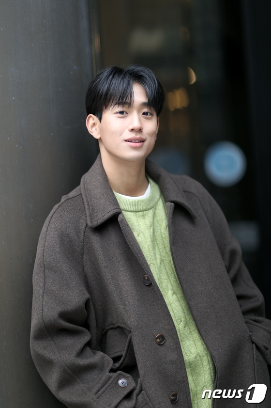배우 신현승이 서울 종로구 뉴스1 사옥에서 열린 인터뷰에 앞서 포즈를 취하고 있다. /뉴스1 © News1 권현진 기자