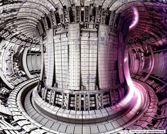 영국 옥스퍼드 근처 컬햄에 위치한 핵융합 연구장치 '제트'(JET·Joint European Torus) © 뉴스1