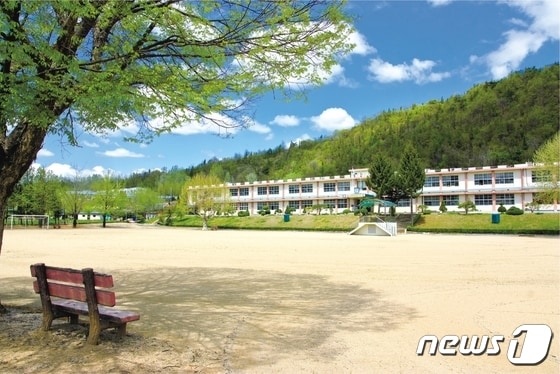 단양 매포읍 가평초등학교 전경.© 뉴스1