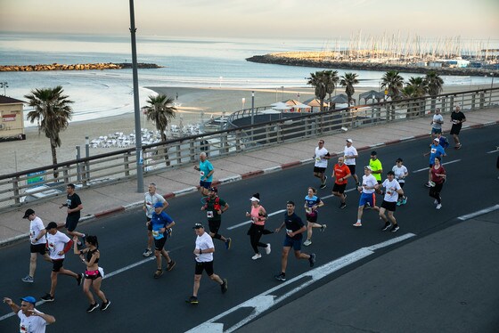 텔아비브 해변을 따라 즐기는 '텔아비브 삼성 마라톤 대회'. 이스라엘관광청 제공