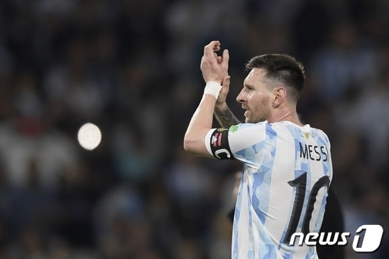 리오넬 메시가 속한 아르헨티나 대표팀이 오는 6월 한국과 원정 평가전을 추진 중이다. © AFP=뉴스1