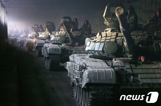남오세티야를 떠나고 있는 러시아 군대 2008.08.23 © AFP=뉴스1 © News1 정윤미 기자