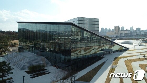 오는 30일 공식 개관하는 세종 예술의전당 전경.(세종시 제공) © 뉴스1