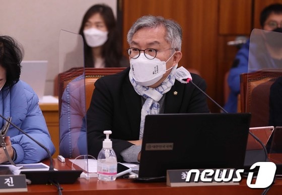 최강욱 더불어민주당 의원 2022.3.7/뉴스1 © News1 이승배 기자