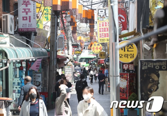 서울 종로구 한 음식문화 거리 모습./뉴스1 © News1 송원영 기자
