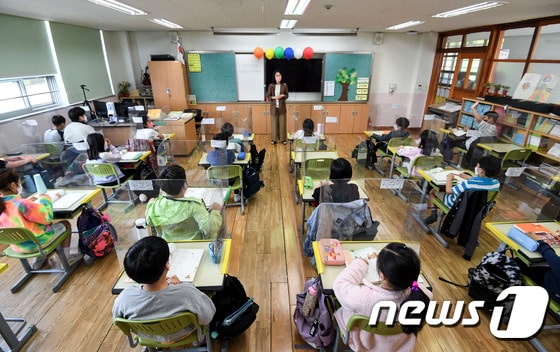 서울 광진구의 한 초등학교 교실 모습. 2022.5.2/뉴스1DB