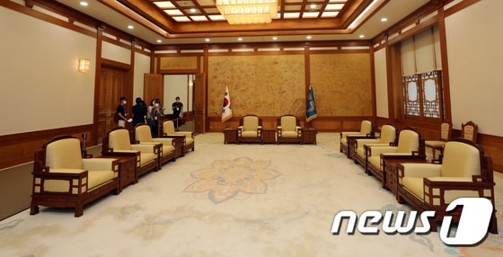 25일 오후 서울 종로구 청와대 본관 대통령 접견실이 언론에 공개되고 있다. 2022.5.25/뉴스1 © News1 황기선 기자