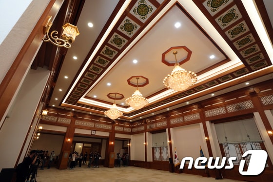 25일 오후 서울 종로구 청와대 본관 충무실이 언론에 공개되고 있다. 2022.5.25/뉴스1 © News1 황기선 기자