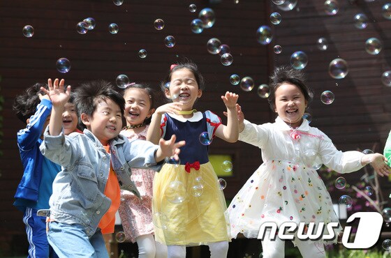 한 유치원 어린이들의 모습. (사진은 기사 내용과 무관함) © News1 김영운 기자