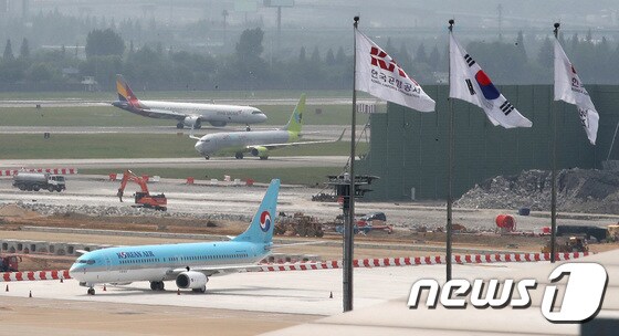 이날 김포공항 계류장 모습. 2022.6.22/뉴스1 © News1 