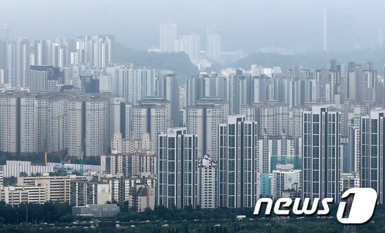 서울 시내 아파트 단지(특정 기사 내용과는 무관한 자료사진). 2022.6.29/뉴스1 © News1 조태형 기자
