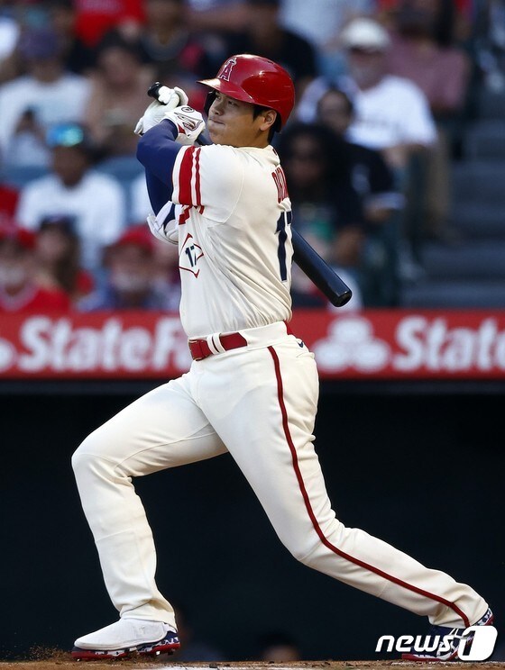 오타니 쇼헤이는 6월까지 홈런 17개를 쳤다. © AFP=뉴스1