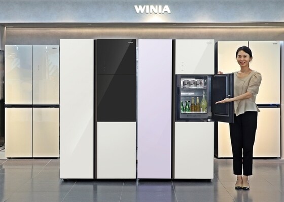 802리터 양문형 냉장고(위니아 제공) © 뉴스1