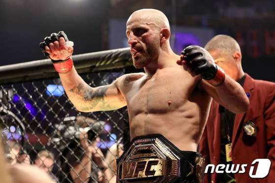 UFC 페더급 챔피언 알렉산더 볼카노프스키. © AFP=뉴스1