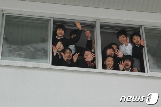 영화 '우리학교' 촬영 당시 2014년의 조선 학교 아이들 © 뉴스1