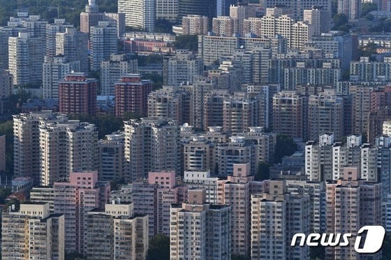 중국 베이징 소재 한 아파트 단지 모습 2021.09.17 © AFP=뉴스1 © News1 정윤미 기자