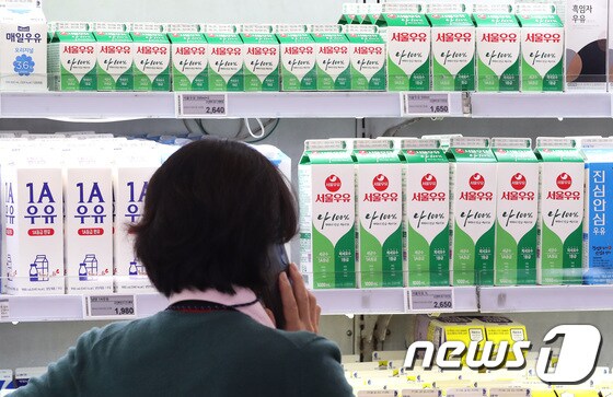 서울우유 원유가 '기습인상'에 정부…'지원 배제' 시사
