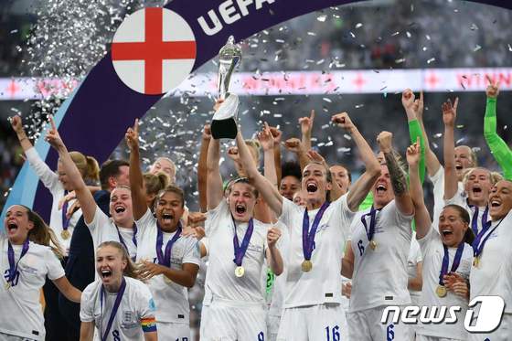 여자 유로 2022에서 우승한 잉글랜드 © AFP=뉴스1