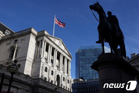 영국 런던에 위치한 영란은행(BoE) 전경. © 로이터=뉴스1 © News1 정윤영 기자