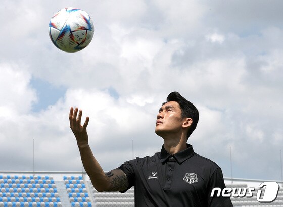 프로축구 수원 FC의 수비수 이용./뉴스1 © News1 구윤성 기자