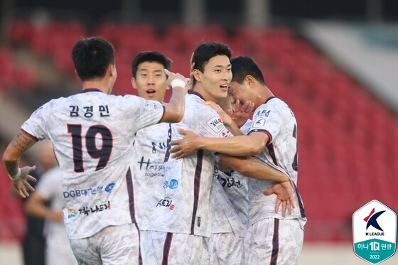 5경기 만에 승리를 거둔 김천 상무(한국프로축구연맹 제공) © 뉴스1