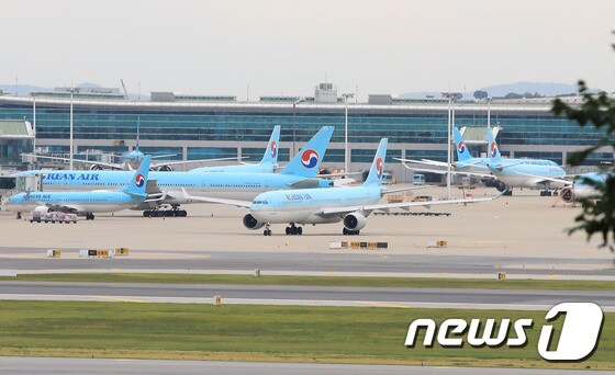 인천공항의 대한항공 여객기./뉴스1 © News1 구윤성 기자
