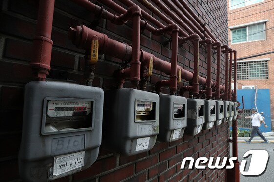 지난 18일 서울 시내 주택가에 설치된 가스 계량기의 모습. 2022.9.18/뉴스1 © News1 조태형 기자