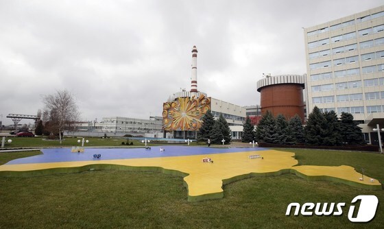 우크라이나 미콜라이우 유즈노크라이스크 마을에 위치한 남우크라이나 원자력 발전소. 2015. 11. 25. © AFP=뉴스1 © News1 최서윤 기자