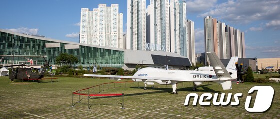 ‘대한민국 방위산업전(DX KOREA) 2022'에 전시된 '중고도 무인기' 실물. (대한항공 제공) 2022.9.21/뉴스1