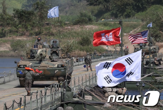 한미연합 제병협동 도하훈련. 2022.9.21/뉴스1 © News1 김영운 기자