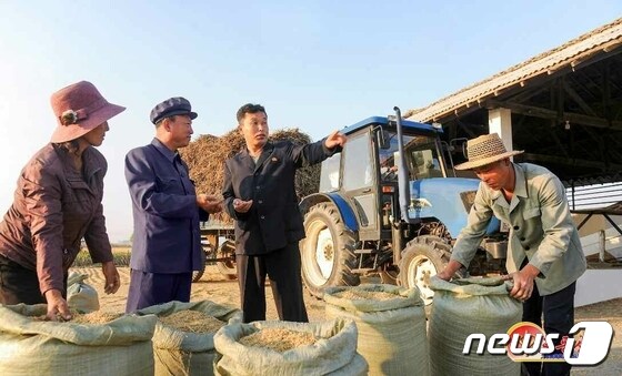 북한, 농업 생산 독려…"성과적 결속 위해 헌신 분투"