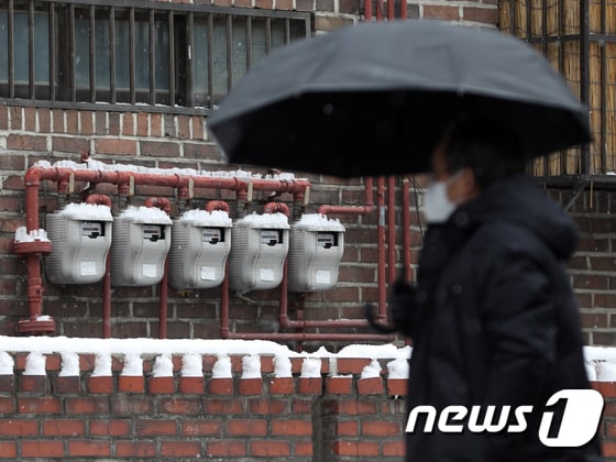 26일 서울 시내 한 주택가에 설치된 가스 계량기의 모습. 2023.1.26/뉴스1 © News1 신웅수 기자