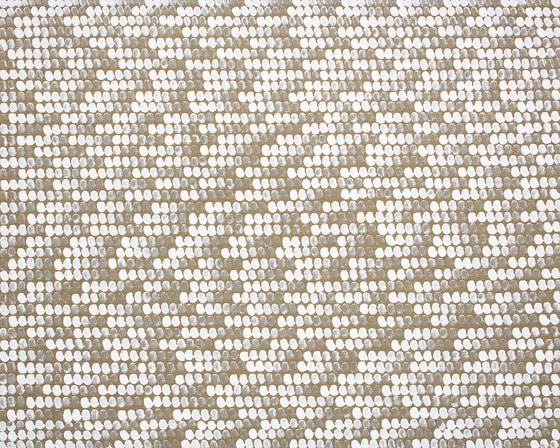 이우환(b. 1936)〈From Point No. 770101〉1977 Pigment suspended in glue, on canvas 181.8 x 227.3 cm Courtesy of the artist and Kukje Gallery ⓒ Ufan Lee / ADAGP, Paris - SACK, Seoul, 2023 이미지 제공: 국제갤러리