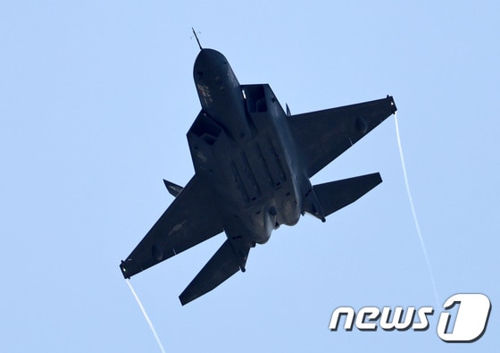 한국형 전투기 KF-21 '보라매' 시제기. 2023.10.17/뉴스1 © News1 구윤성 기자