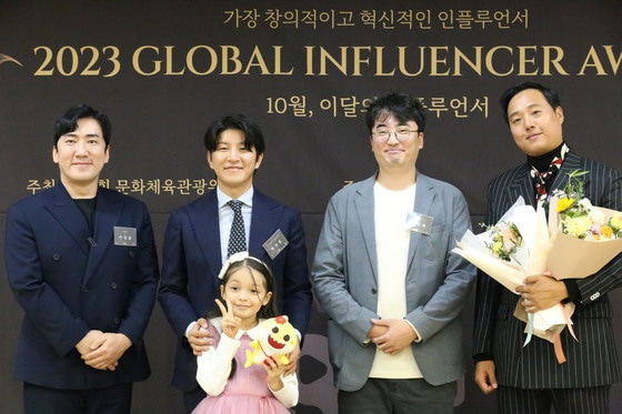 왼쪽부터 이상훈, 박주호, 박나은, 김성회, 아포리아