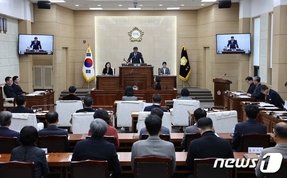 계룡시의회 제170회 정례회 2차 본회의 모습. /뉴스1