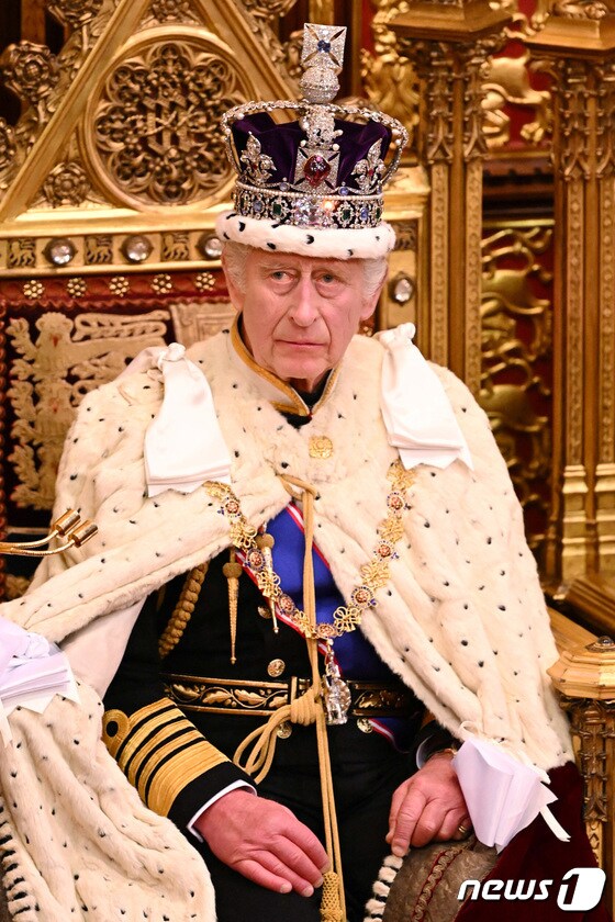 찰스 3세 국왕이 의회 연설을 기다리고 있다. 2023.11.08 © 로이터=뉴스1 © News1 정지윤 기자