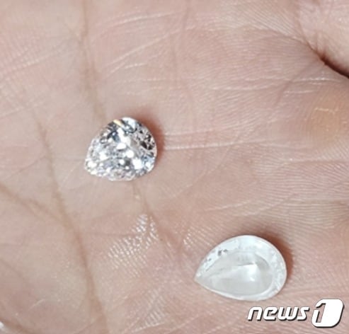 나석과 다이아몬드.© 뉴스1/김진희 기자.