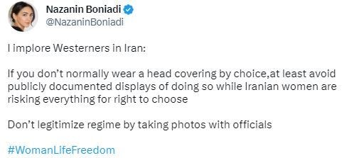 23일(현지시간) 배우 나자닌 보니아디가 최소한 공무를 수행할 때는 히잡을 전시하지 말아달라며 올린 트위터 게시글 (출처 : @NazaninBoniadi)