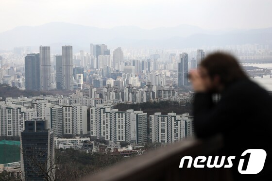 사진은 지난 15일 서울시내 아파트 단지 모습. 2023.3.15/뉴스1 © News1 황기선 기자