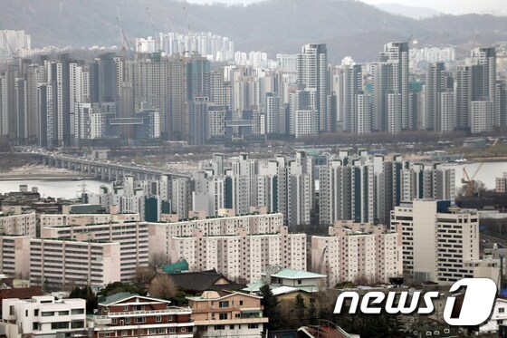 서울시내 아파트 단지 모습. 2023.3.15/뉴스1 © News1 황기선 기자