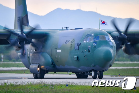 공군이 운용 중인 C-130J 수송기. (공군 제공) 2023.4.28/뉴스1