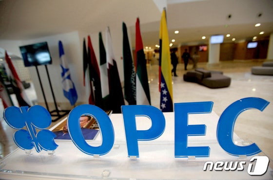 OPEC 로고. © 로이터=뉴스1