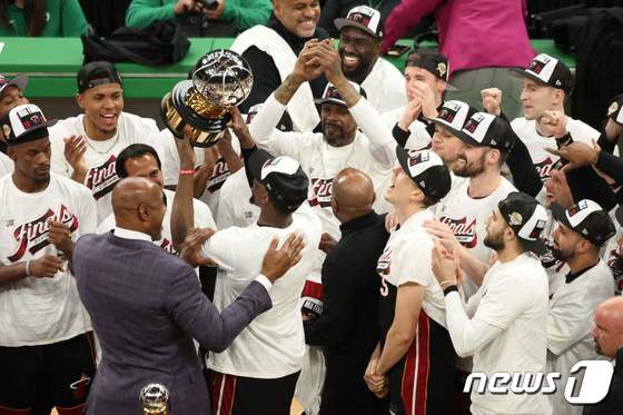 NBA 마이애미가 보스턴을 꺾고 파이널에 진출했다. © AFP=뉴스1