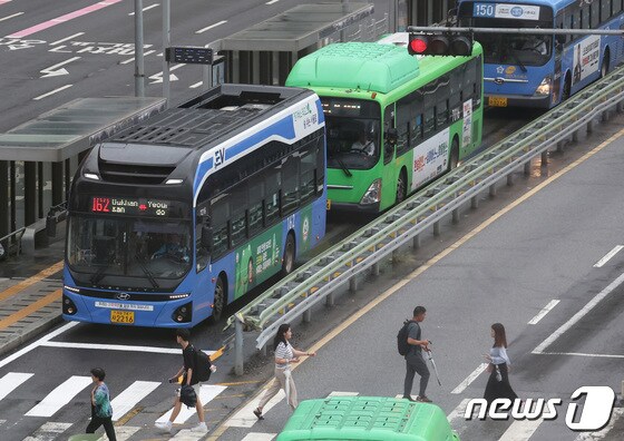  서울역 버스정류소 모습. 2023.8.29/뉴스1 © News1 김민지 기자