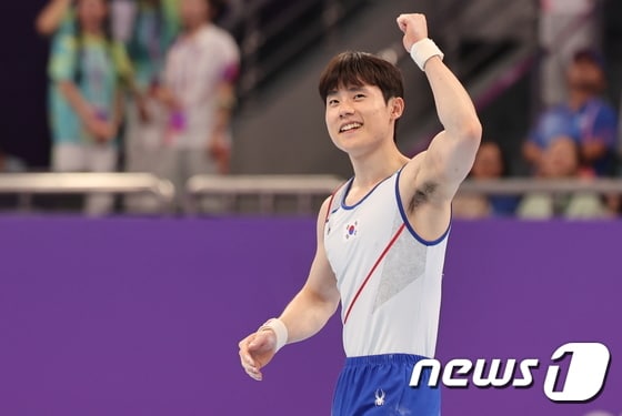 김한솔은 2023년 개최된 2023 항저우 아시안게임 기계체조 남자 마루운동에서 금메달을 따며 2연패를 달성했다. 2023.9.28/뉴스1 © News1 유승관 기자
