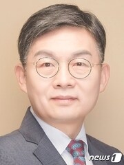 김윤 서울대학교 의과대학 의료관리학 교수