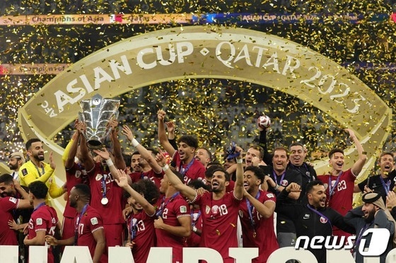 아시안컵 우승을 차지한 카타르 © AFP=뉴스1