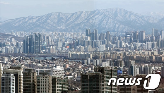 사진은 이날 서울의 아파트 단지 모습. 2024.2.23/뉴스1 © News1 박지혜 기자