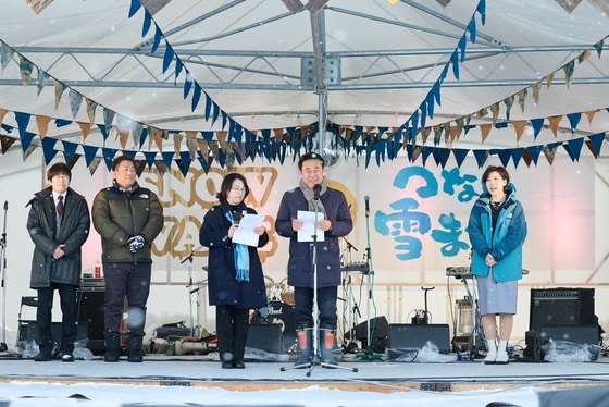  일본 니가타현 진남성 눈 축제장에 방문한 이충우 경기 여주시장(여주시 제공)/뉴스1
